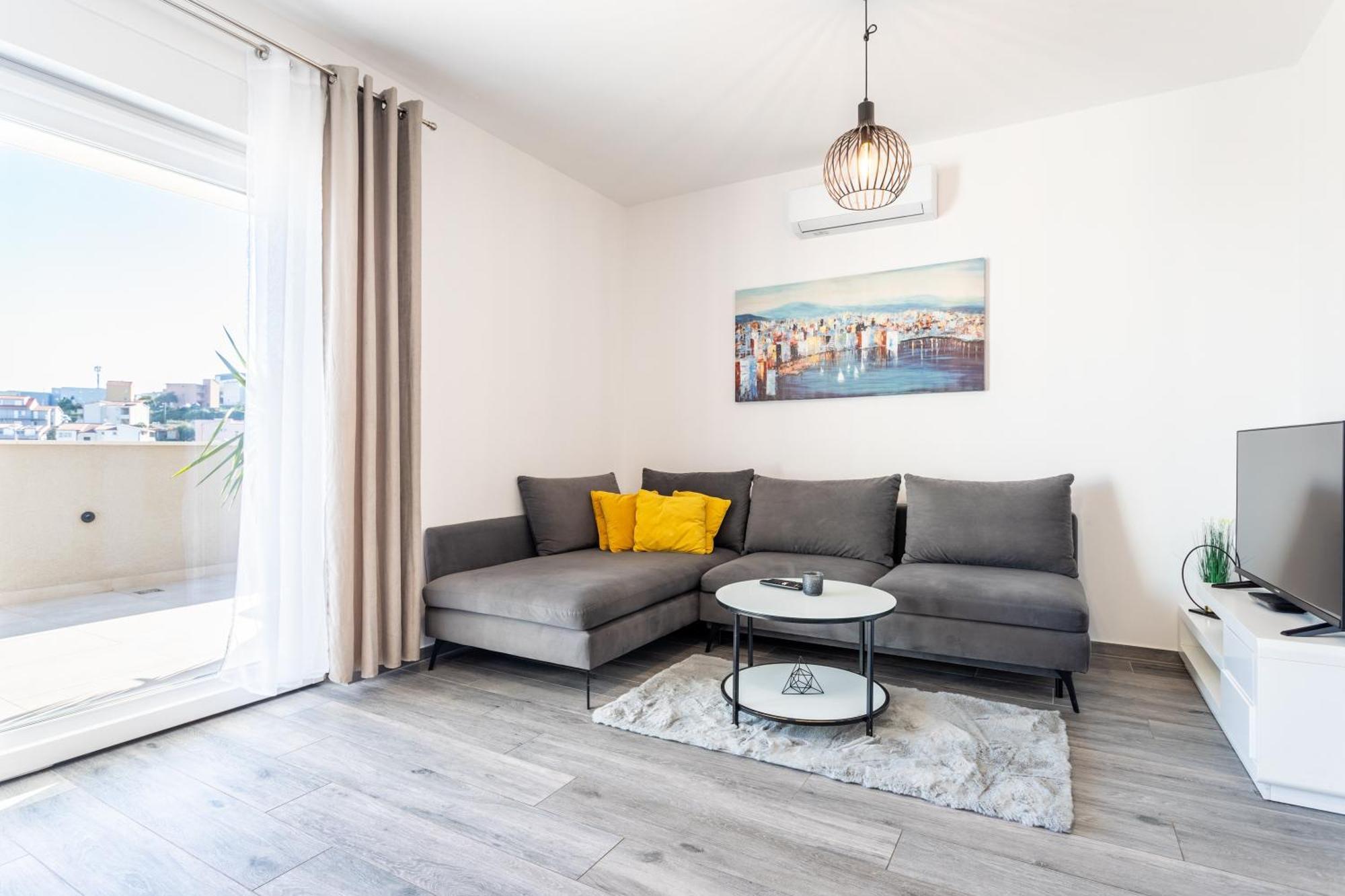 New Luxury 3-Bedroom Penthouse With Huge Terrace Split Zewnętrze zdjęcie