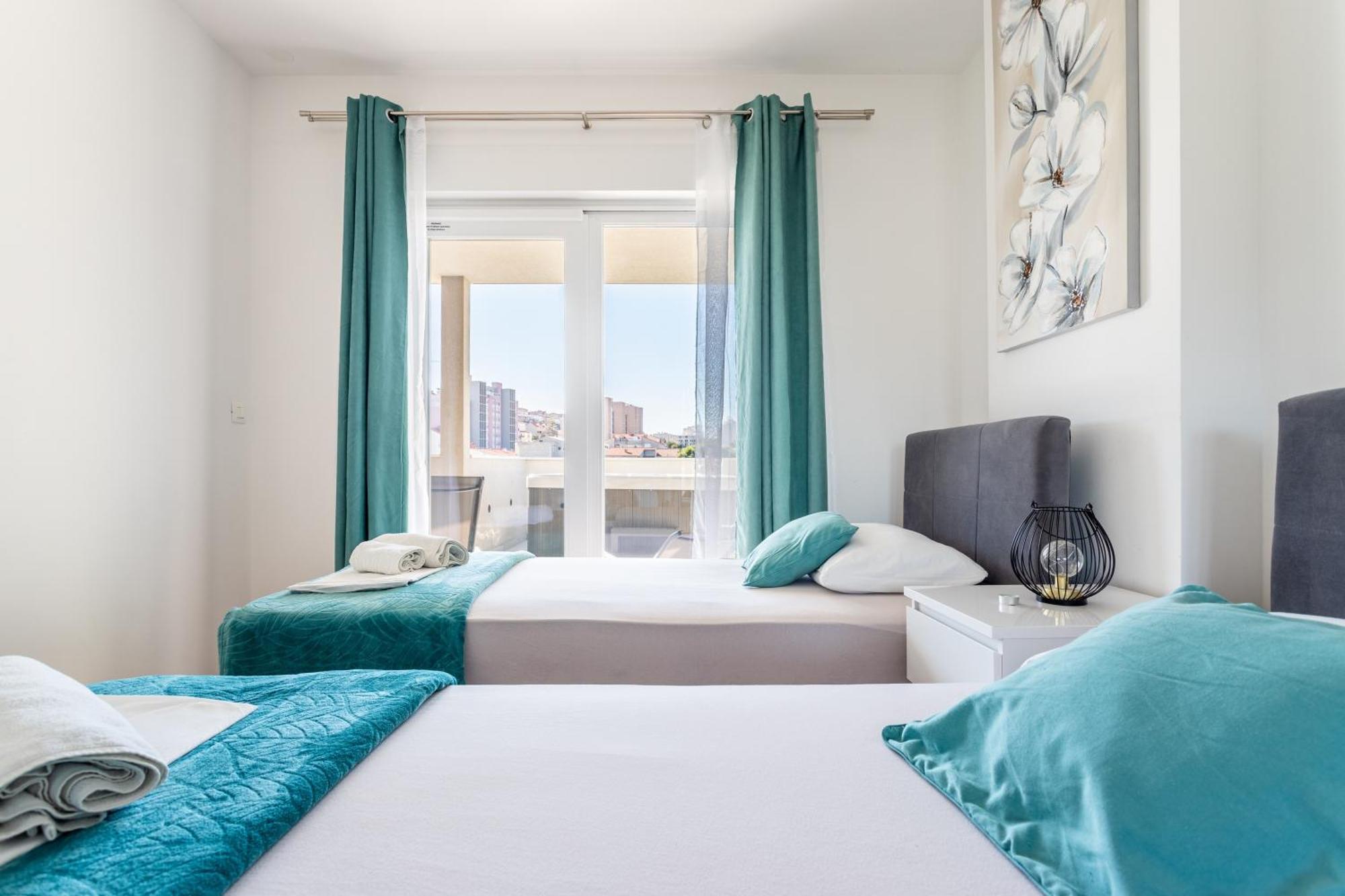 New Luxury 3-Bedroom Penthouse With Huge Terrace Split Zewnętrze zdjęcie